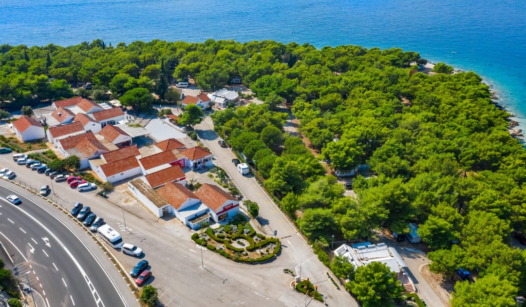 Dalmatie’s Camp Adriatik Elevates Camping Experience with 36 New Seafront Mobile Homes at EUR 1.9 million