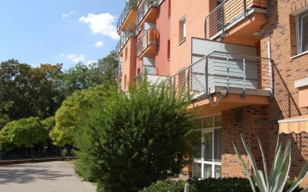Ezüstfény Retirement Home